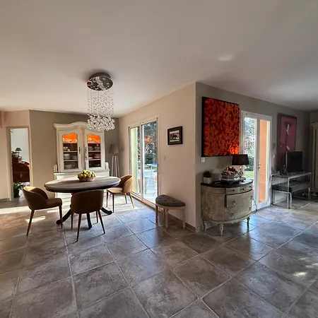 Rosalia Villa