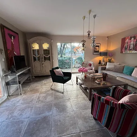 Rosalia Villa Uzes